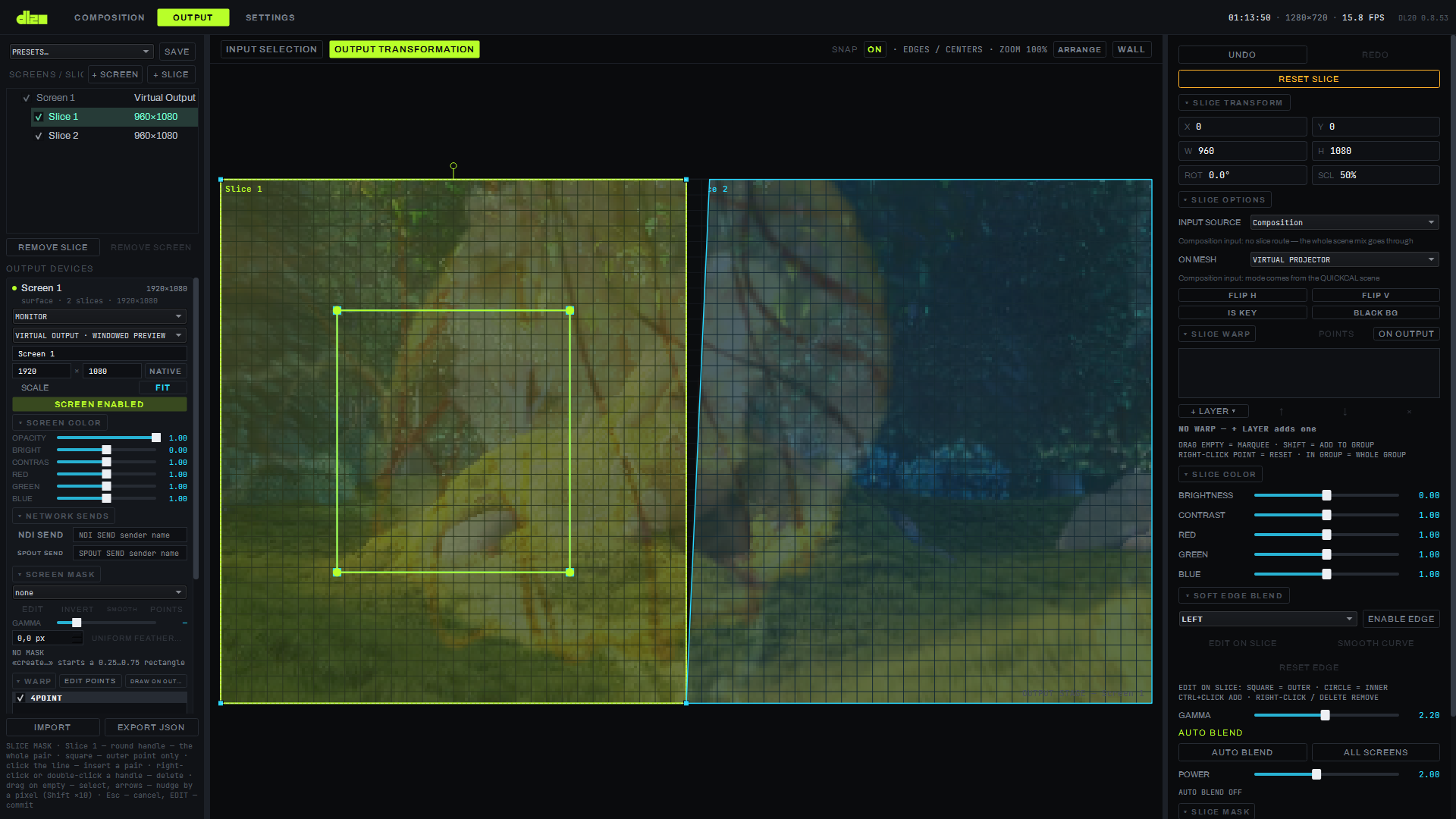 Развёрнутые секции карточки экрана слева — SCREEN COLOR (OPACITY, BRIGHT, CONTRAST, RED, GREEN, BLUE),
NETWORK SENDS (поля имени потока NDI SEND и SPOUT SEND), SCREEN MASK (NO MASK, кнопки EDIT/INVERT/SMOOTH/
POINTS, GAMMA), WARP (EDIT POINTS, DRAW ON OUTPUT); и карточки слайса справа — кнопки UNDO / REDO и RESET SLICE сверху, затем SLICE TRANSFORM,
SLICE OPTIONS, SLICE WARP (пустой список слоёв, + LAYER ▾, NO WARP), SLICE COLOR, SOFT EDGE BLEND с GAMMA 2.20
и статусом AUTO BLEND OFF, заголовок SLICE MASK; внизу слева — подсказка по работе с точками маски